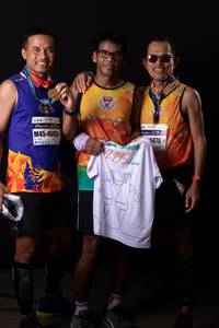 BIB: 46426, 5670, 195
                            <button type="button" onclick="openModal(8896304)" class="btn btn-primary btn-sm float-right btn-popup" data-toggle="modal" data-target=".modal-high-quality">
                        <i class="fas fa-shopping-cart"></i> Add to Cart
                    </button>
                                            <button type="button" onclick="isThisMe(8896304, true)" class="btn btn-success btn-sm float-right btn-popup btn-isme hidden" data-toggle="tooltip" data-placement="bottom" title="นี่คือรูปของคุณใช่ไหม คลิกที่นี่เพื่อเอาเข้าอัลบั้ม">
                        <i class="fas fa-plus"></i> Add to album
                    </button>
                    <button type="button" onclick="isThisMe(8896304, false)" class="btn btn-warning btn-sm float-right btn-popup btn-isnotme hidden">
                        <i class="fas fa-ban"></i> Remove from album
                    </button>